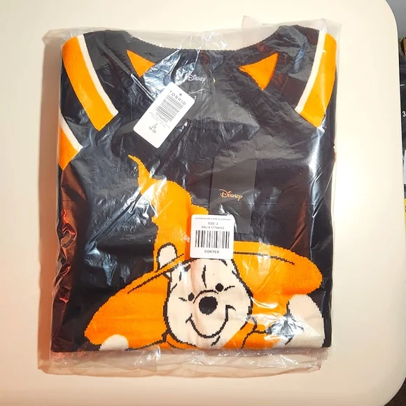 ❤️NWT VINTAGE TORRID SWEATER - WINNIE THE POOH HALLOWEEN PUMPKIN SWEATER - Picture 5 of 12